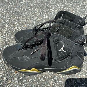 JORDAN TRUE FLIGHT 5.5Y